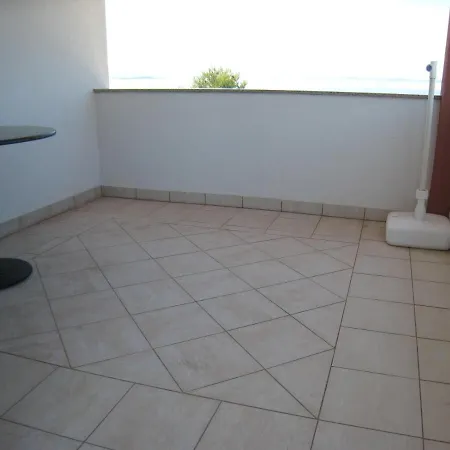 公寓 By The Sea Nin, Zadar - 13133 *